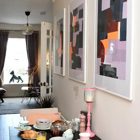 Bed & Breakfast The Pink Door