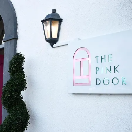 The Pink Door Bed & Breakfast 3*